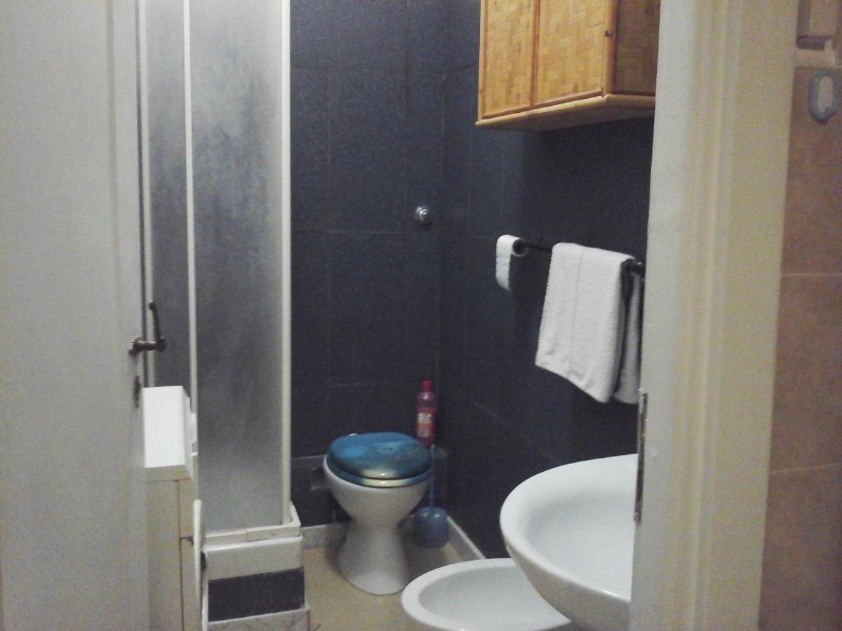 B&B Near Metro' Central Line - Only Wc In The Rooms 15 Minutes To Termini Station 20 To Spagna Square - In The Night Bus Rom Exteriör bild